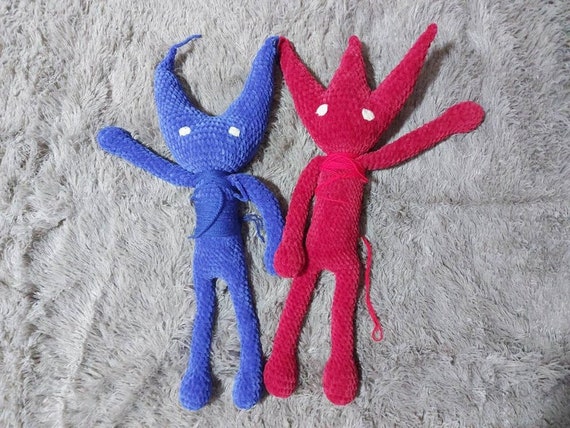 Buy Two Yarny Dolls From Unravel 2 Red and Blue Yarny Yarny From Online in  India 