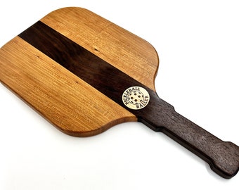 Pickleball Paddle Charcuterie Board – Walnut & Cherry Wood Inlay