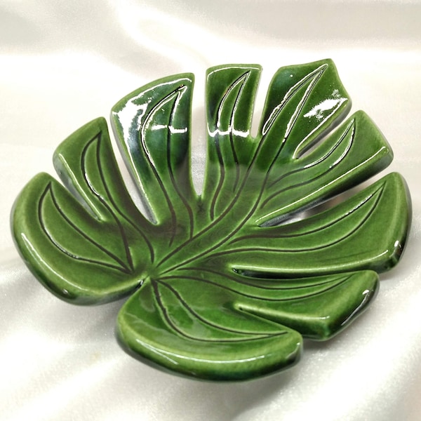 Ceramic Dish, leaf shape, handmade pottery, custom pottery, pottery dish, bathroom accent.