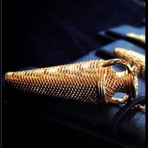 18K Handmade Solid Gold Pendant &#39;&#39;MYKONOS AMPHORA&#39;&#39;