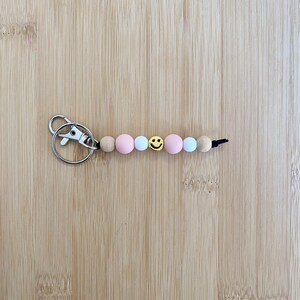 Smile Face Silicone Bead Keychain, Beaded Keychain, Keychain, Smile Keychain
