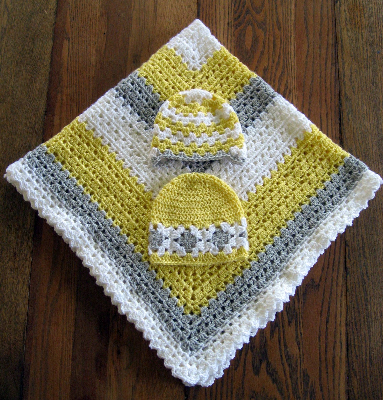 Superbly Simple Crochet Baby Blanket with Two Matching Beanies Etsy