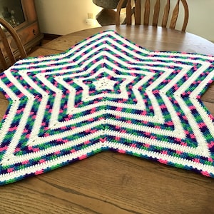 CLEARANCE - Star Shaped Crocheted Baby Blanket