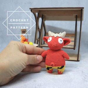Japanese demon crochet pattern. The Oni toy DIY tutorial.