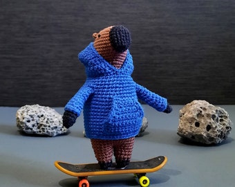 Haakpatroon capibara: zelfstudie amigurumi knaagdier met trui en