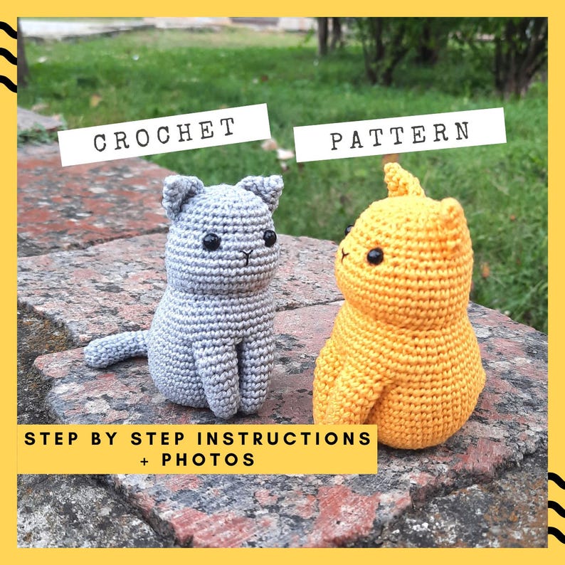 Crochet pattern for solid color sitting cat.