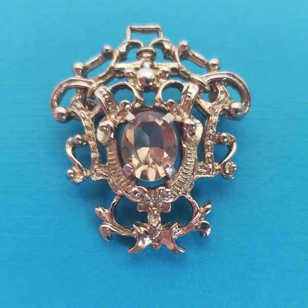 Family Crest Shaped Filigree Gold Tone Brooch with Central Champagne Tone Crystal by Sarah Cov Canada, Vintage Collectible Jewelry