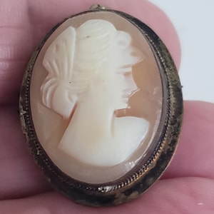 Antique Carved Shell Cameo Brooch Pendant: Made in Italy