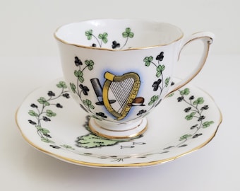 【レア】海外アンティークショップにて購入　ハリネズミ　幸運　デンマーク Vintage Queen Anne Irish Teacup Set: Shamrock & Harp Fine Bone