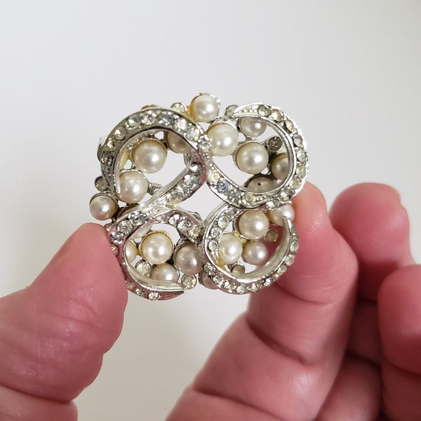 Mid Century Coro Faux Pearl Cluster Brooch, Diamonds and Pearls Costume Brooch, Bridal Wedding Jewelry