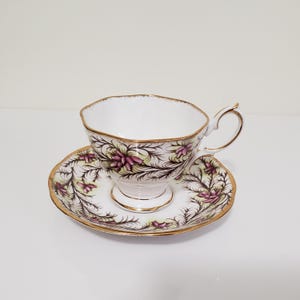 Royal Albert Pink Heather Bell Tea Cup & Saucer: 1940s English Bone China