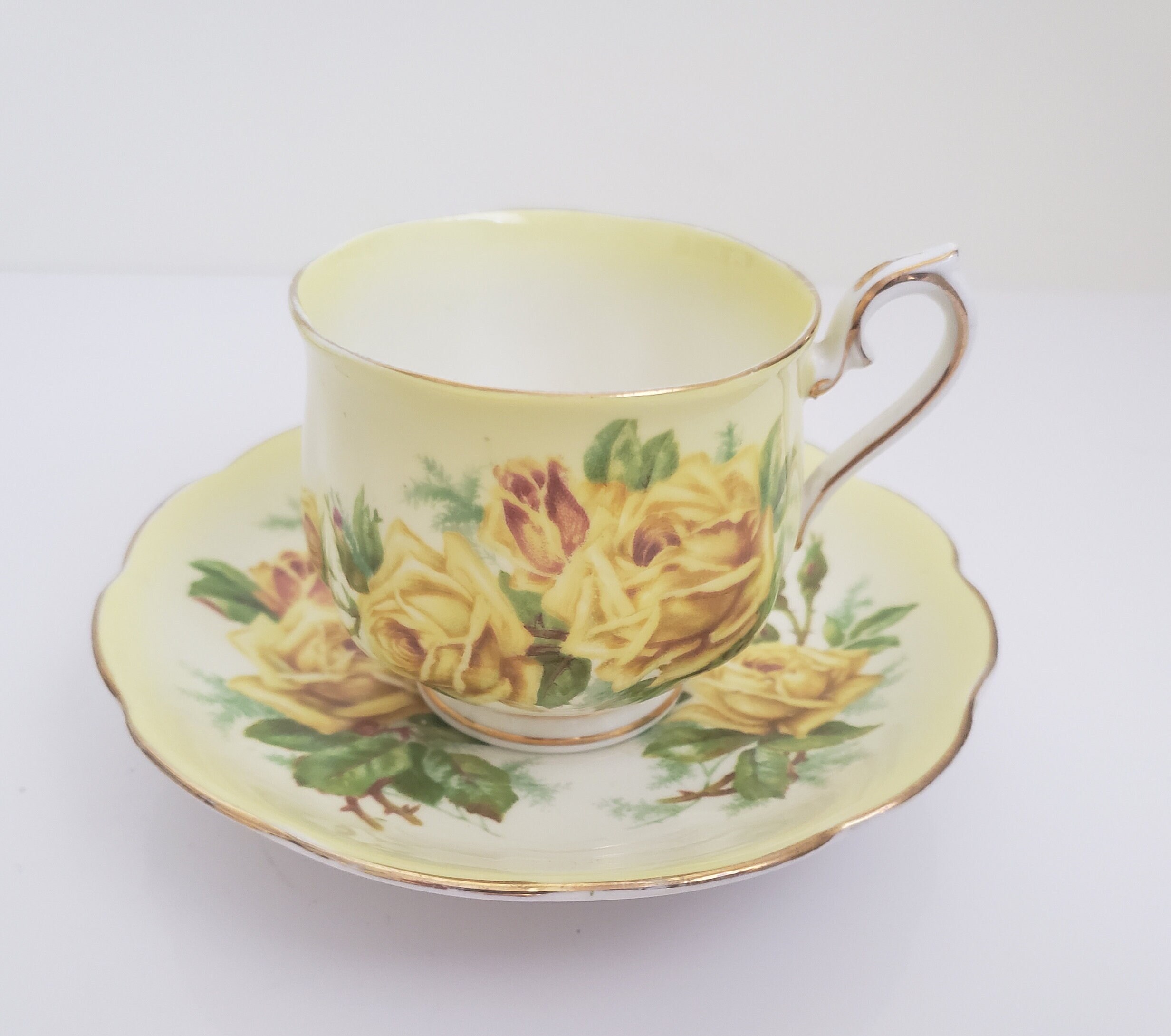 Royal Albert Yellow Teacup and Saucer Set, Unnamed Tea Rose Pattern ...