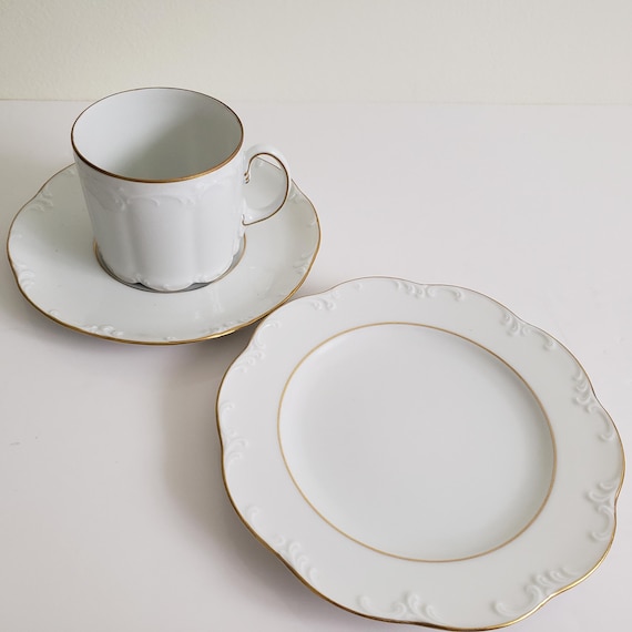 Rosenthal Classic Rose Trio: White Porcelain Cup, Saucer, Cake