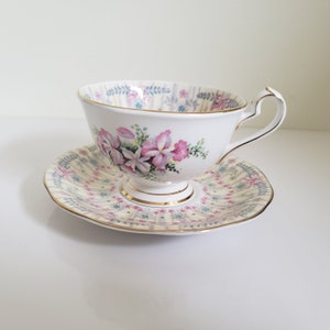 Vintage Queen Anne Royal Bridal Gown Teacup and Saucer Set, 1950&#39;s Teacup Set, 2np