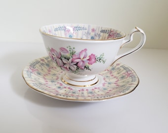 Vintage Queen Anne Royal Bridal Gown Teacup and Saucer Set, 1950's Teacup Set, 2np