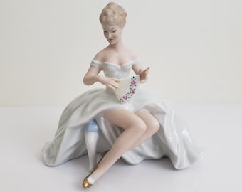 Vintage Wallendorf East Germany Ballerina Figurine, Seated Dancer or Lady With a Fan F 1590/3