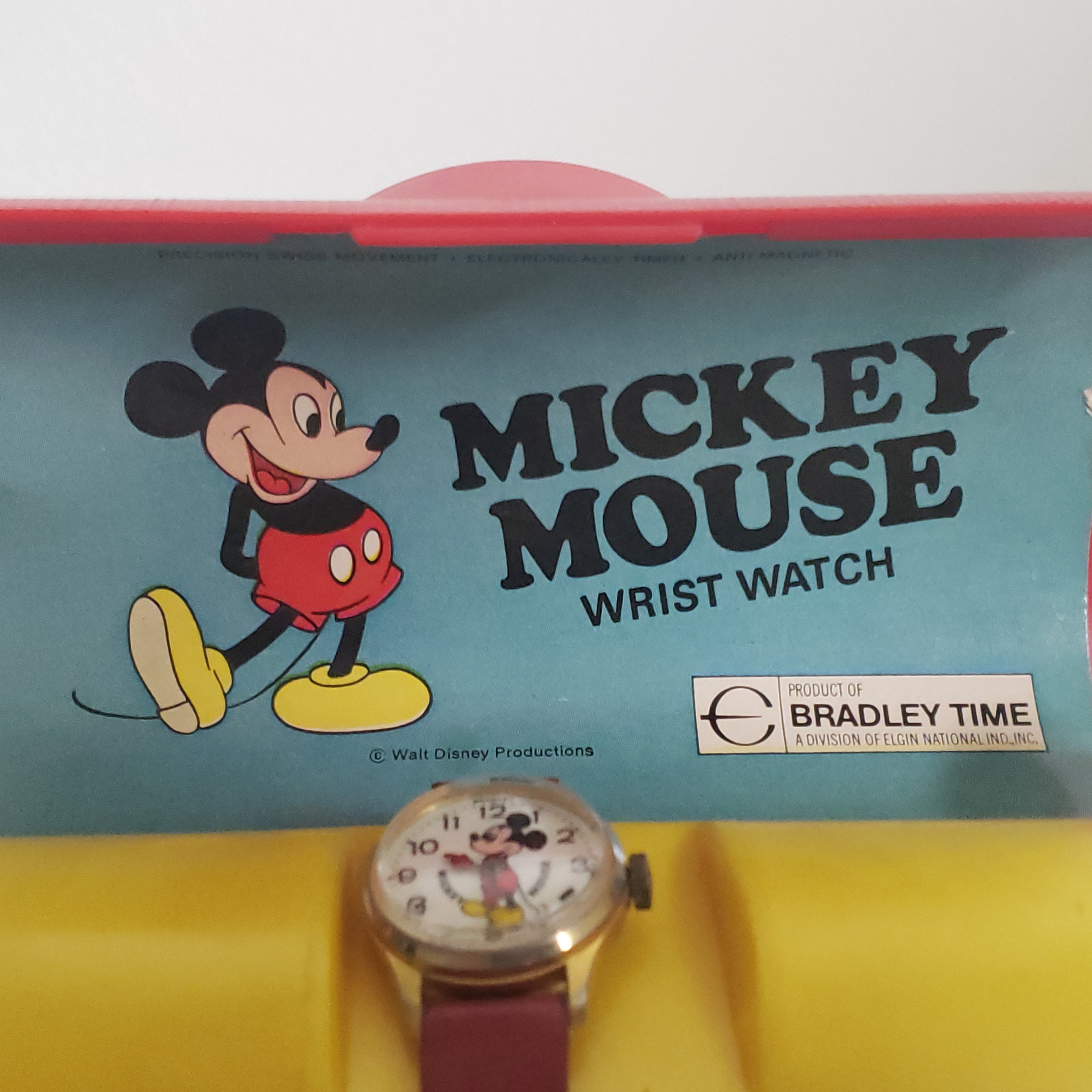 Vintage Bradley Time Mickey Mouse Analog Wind up Watch in
