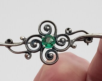 Art Nouveau Sterling Silver Bar Brooch, Tie or Lapel Pin, With Simulated Emerald