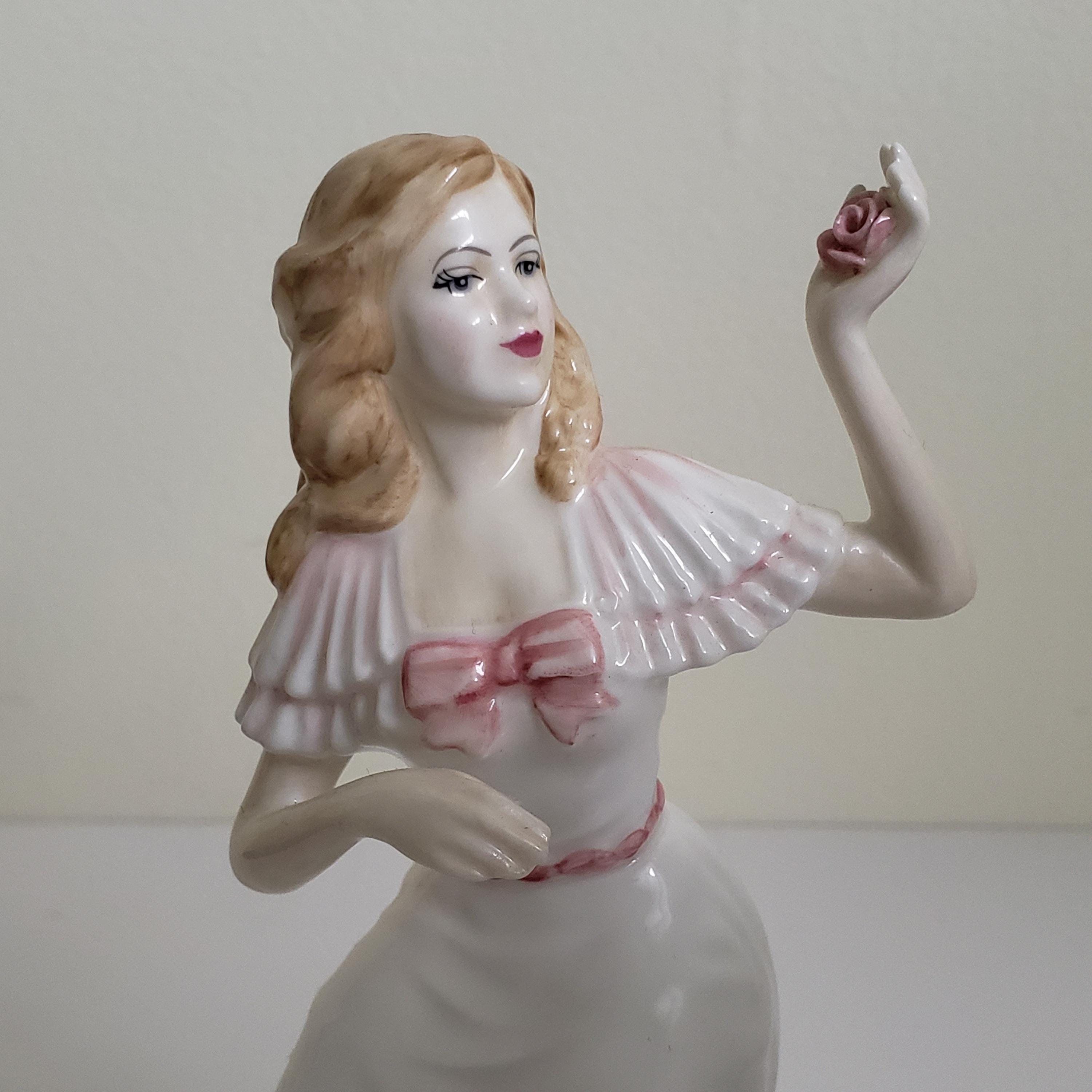 Vintage Royal Doulton Figurine: Anna, Vanity Fair Ladies Series