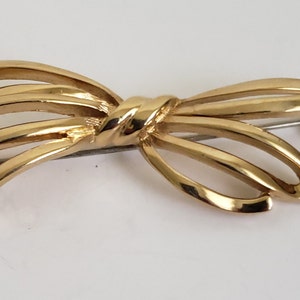 Broche vintage dorée, épingle à ruban