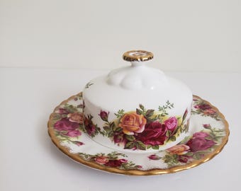 Mantequera o plato con tapa de la colección Vintage Royal Albert Old Country Roses