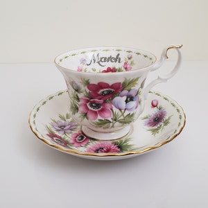 Vintage Royal Albert Flor do Mês Série Anêmonas de Março, Bone China, Formato Montrose Feito na Inglaterra