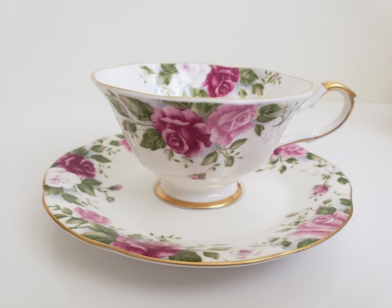 Hankook Rose Teacup and Saucer Set: Korean Fine China With Gold