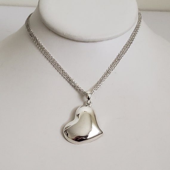 Vintage Avon Minimalist Silver Tone Heart Pendant… - image 1
