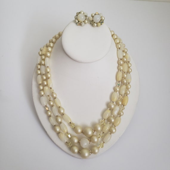 1960's Off White Triple Strand Beaded Necklace or… - image 2