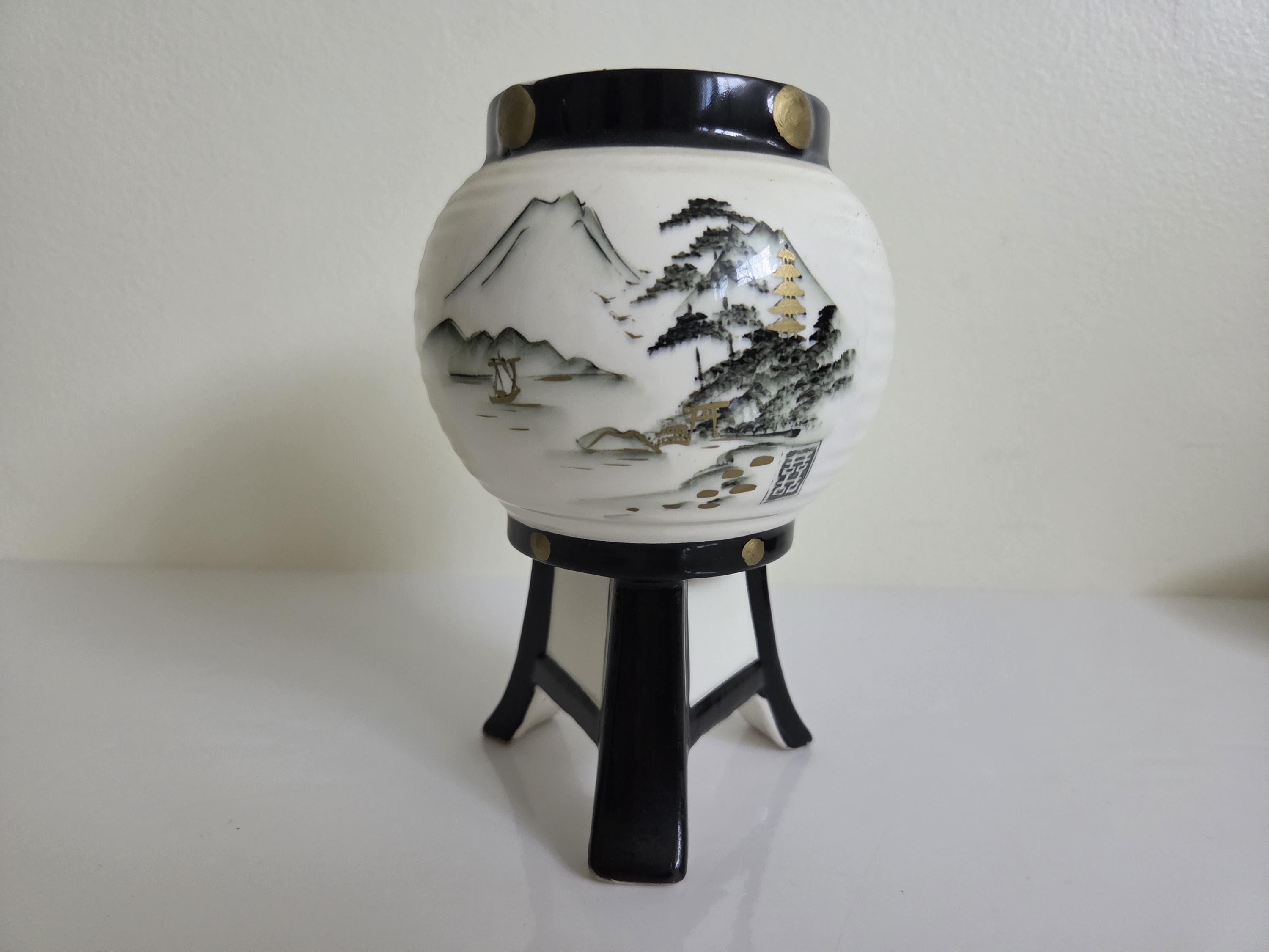 Mt Fuji Japan Vase - Etsy