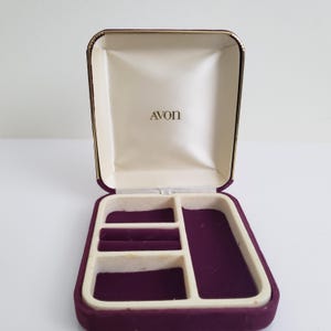 Scatola o astuccio per gioielli vintage Avon, scatola per gioielli in velluto bordeaux, piccolo astuccio per gioielli, scatola per gioielli da viaggio compatta