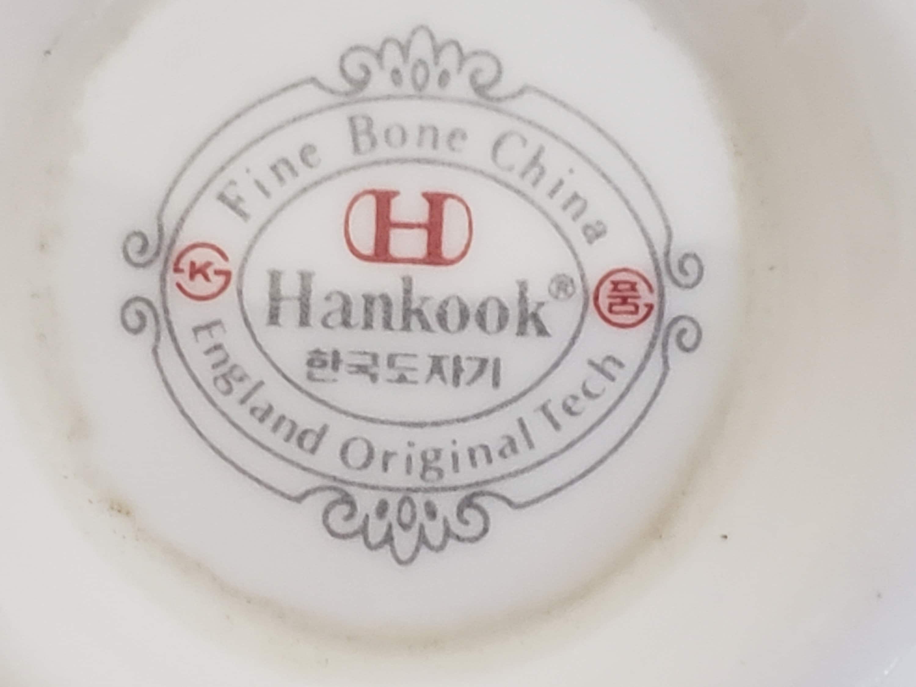 Hankook Rose Teacup and Saucer Set: Korean Fine China With Gold