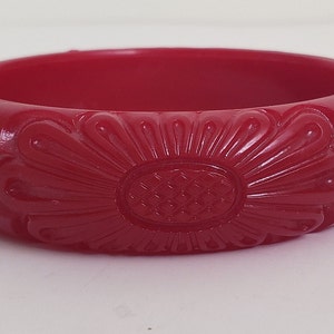 Vintage Red Molded Plastic or Resin Cuff Bracelet with Floral Design