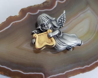 Broche de ángel de peltre antiguo: broche navideño de arpa dorada