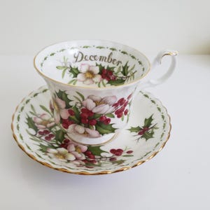 Série Royal Albert Vintage Flower of the Month, Rosa de Natal de Dezembro, Porcelana Bonita, Formato Montrose, Fabricado na Inglaterra