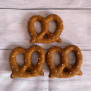 Felt pretzels, pretend play food, easter basket, salted pretzels, pretend food, play food, felt food, soft pretend food, stocking stuffer
