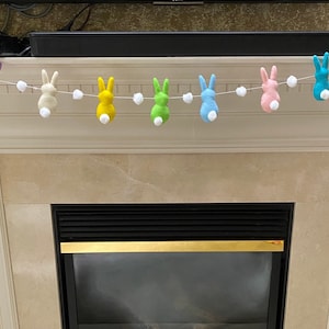 bunny garland, Easter decor, Easter mantle swag, Easter garland, mini bunnies, spring garland, bunny butt, felt bunnies