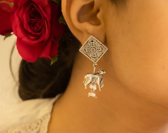 925 Sterling Silver Adya Intricate Motif Nandi Gaaye Auspicious Earring, Handcrafted Oxidized Indian Silver Antique Earrings, Gift for her