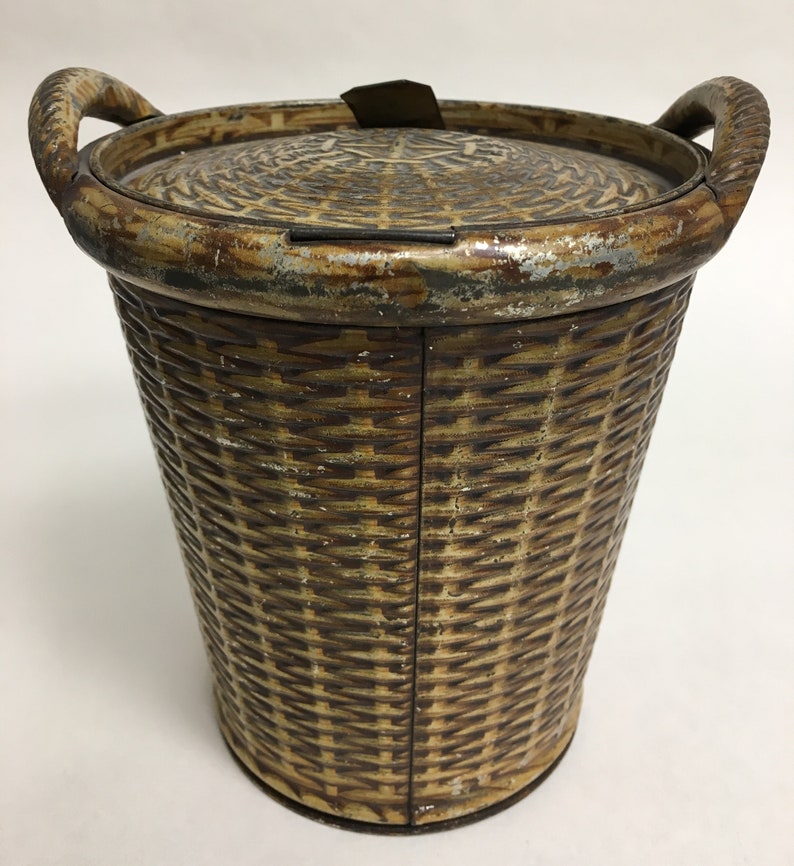 Antique Huntley /& Palmer biscuit tin
