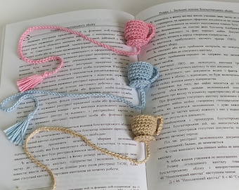 Crochet Teacup Bookmark, Cute Accessory for Bookworms, Handmade gift idea for lovers of reading, Cozy Crochet Bookmark mini cup for teacher