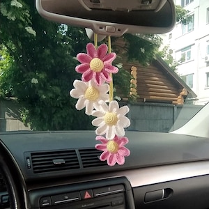 Crochet Daisy gifts aesthetic Car Mirror Accessories , Interior Rear View Mirror, Cute Car Decoration for Women, car charms flower for moms