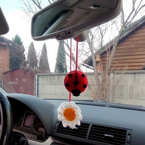 cute-crochet-ladybug-flower-car-mirror-car-decoration-for-woman-car