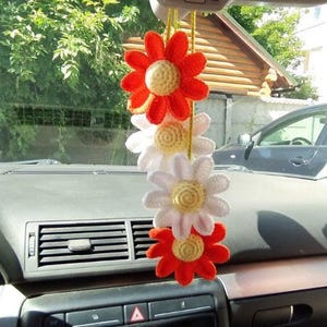 Crochet Daisy gifts aesthetic Car Mirror Accessories, Interior Rear View Mirror, Bright Car Decoration for Women, car charms flower for her