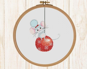 cross stitch pattern Christmas mouse embroidery, counted cross stitch chart