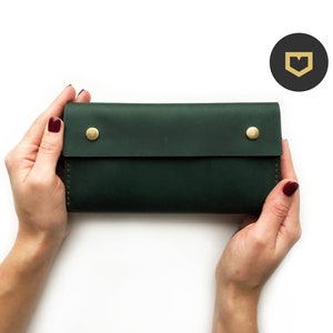 Cartera de cuero verde personalizada para mujer / Monedero de billetera de teléfono, Cartera de titular de tarjeta grabada, Cartera de viaje, Cartera minimalista para hombre