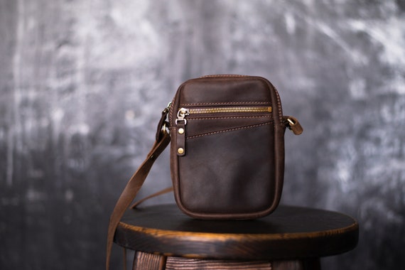 Men's Leather Crossbody Bag, Mini Man Purse Small Side Bag For Men, Mini  Messenger Bag Shoulder Bag For Phone For Passport