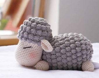Häkelanleitung *crochet pattern* lamb Frieda, Schäfchen Frieda als Spieluhr, music box, deutsch, english, Amigurumi