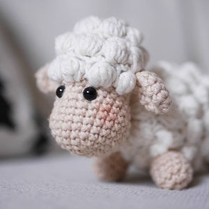 Häkelanleitungcrochet pattern Schäfchen Hope, lamb Hope,deutsch,english,espanol,poruguese,français, italian,häkeln, Amigurumi zdjęcie 8