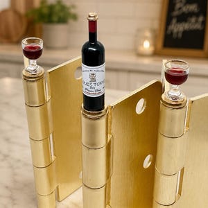 Hinge Topper Wine Set: Miniature Wine Bottle & Glasses Magnet