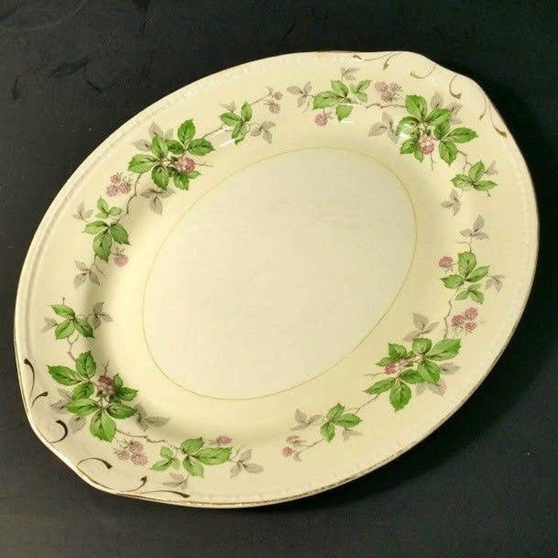 Homer Laughlin Greenbrier Eggshell Georgian gold trim USA Serving platter 13